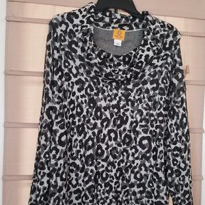 Ruby Rd. Woman.  Animal Print Top Size 1X